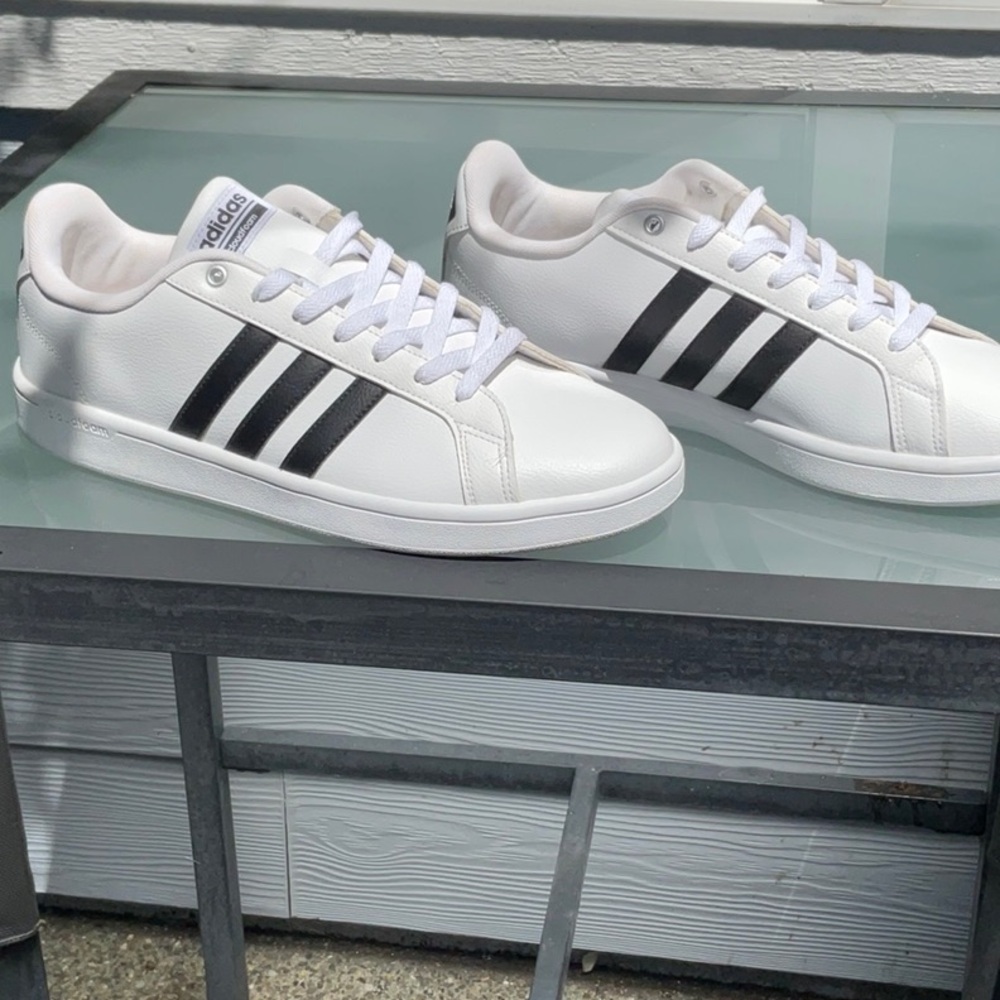Adidas White and Black Classic Sneakers - Picture 3 of 8